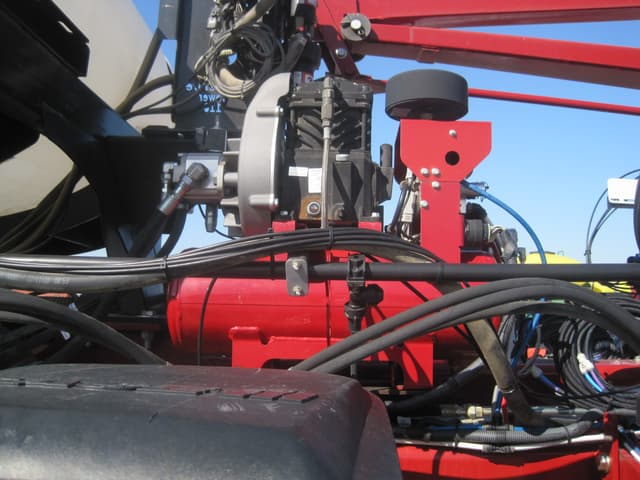 Image of Case IH 2150 equipment image 2