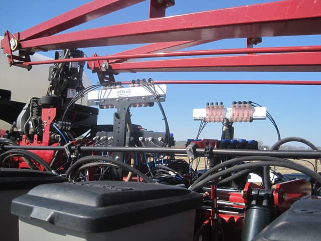 Image of Case IH 2150 equipment image 3