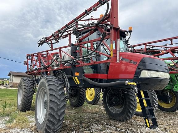 Image of Case IH Patriot 3240 Primary image