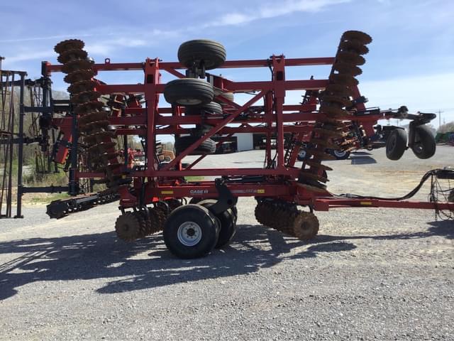 Image of Case IH Barracuda 335 equipment image 1