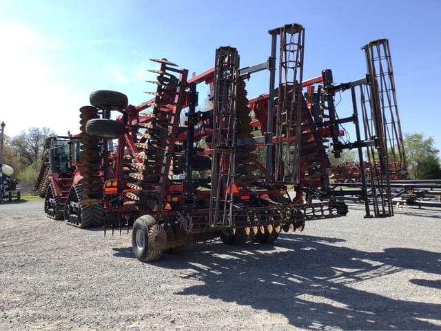 Image of Case IH Barracuda 335 equipment image 4