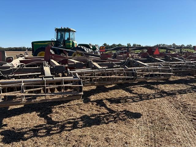 Image of Case IH Barracuda 335 equipment image 4