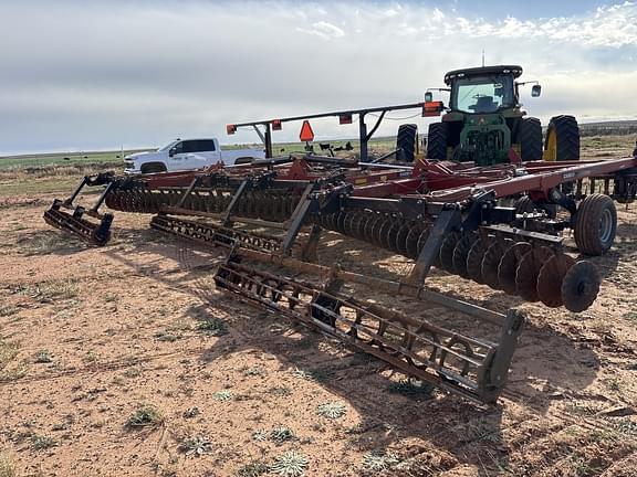 Image of Case IH 335VT equipment image 3