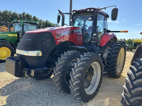 2018 Case IH Magnum 340 Equipment Image0