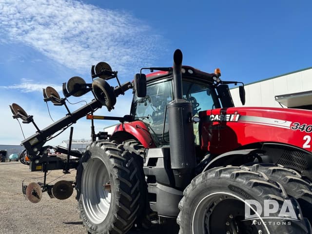 Image of Case IH Magnum 340 equipment image 4