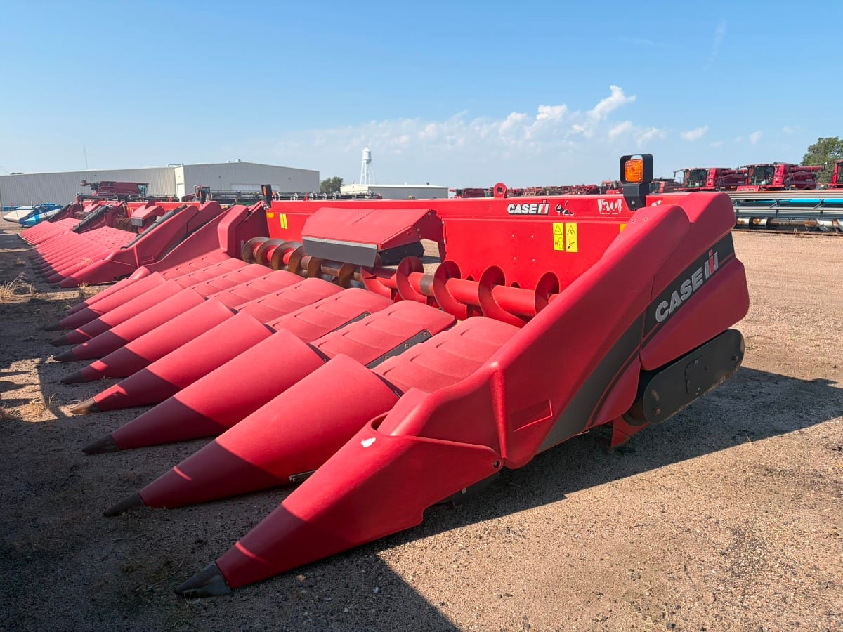 Case IH 4208 Equipment Image0