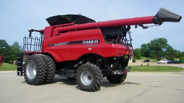 Image of Case IH 6140 equipment image 3