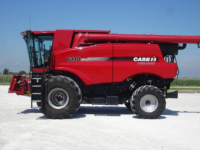 Image of Case IH 6140 equipment image 2