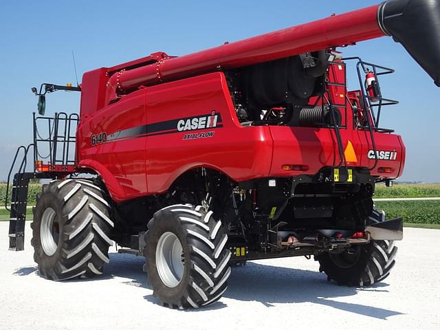 Image of Case IH 6140 equipment image 4