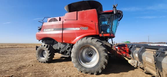 Image of Case IH 7140 equipment image 1