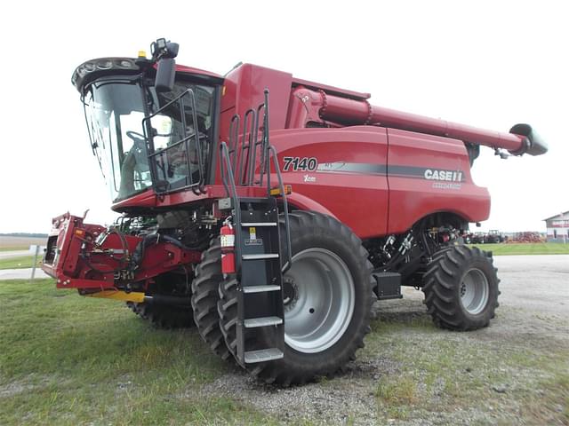 Image of Case IH 7140 equipment image 3