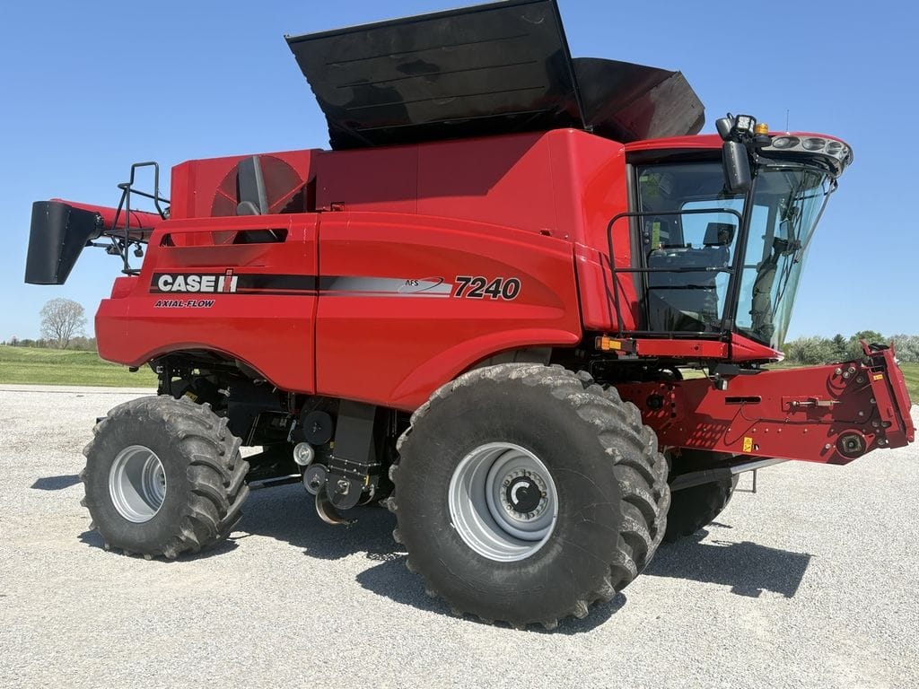 2018 Case IH 7240 Equipment Image0