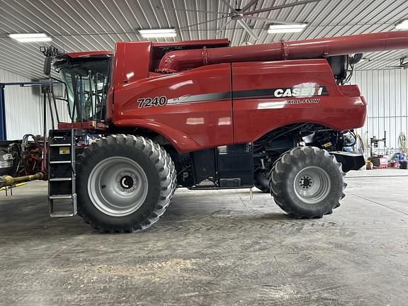 Image of Case IH 7240 Primary image