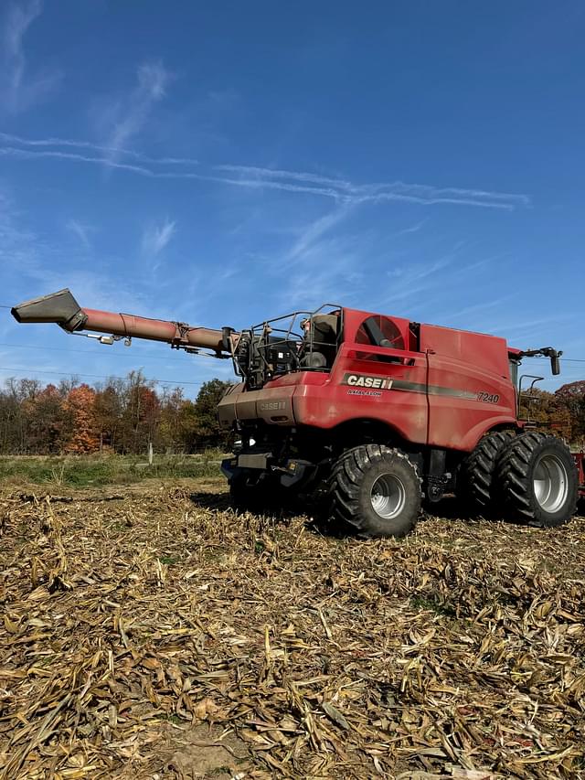 Image of Case IH 7240 equipment image 1