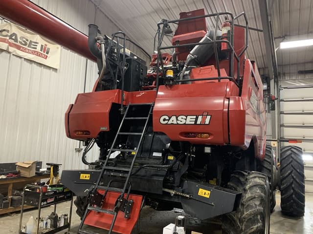Image of Case IH 7240 equipment image 4