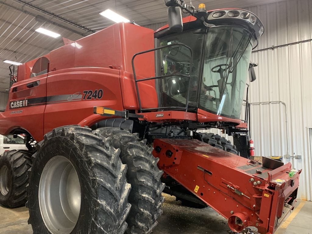 2018 Case IH 7240 Equipment Image0