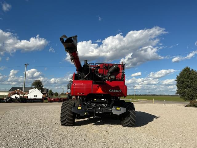 Image of Case IH 8240 equipment image 3