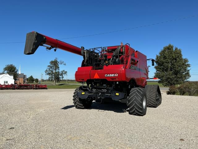 Image of Case IH 8240 equipment image 2