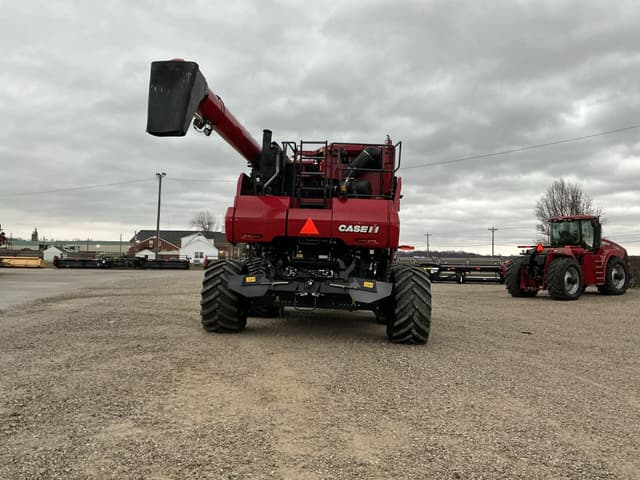 Image of Case IH 8240 equipment image 3