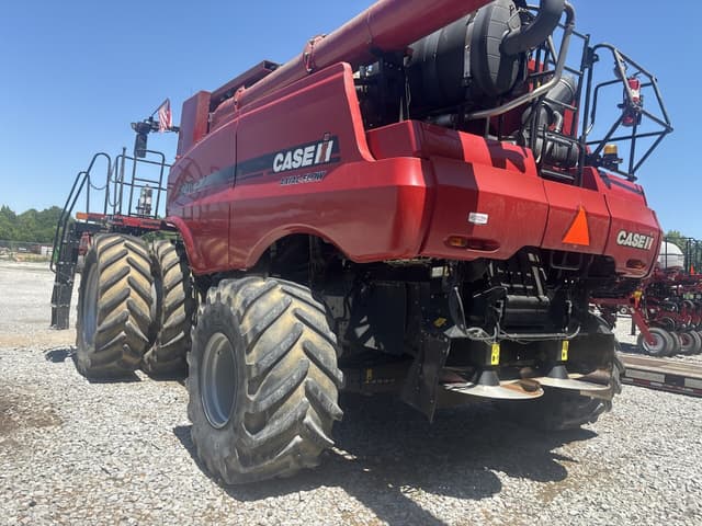 Image of Case IH 8240 equipment image 4