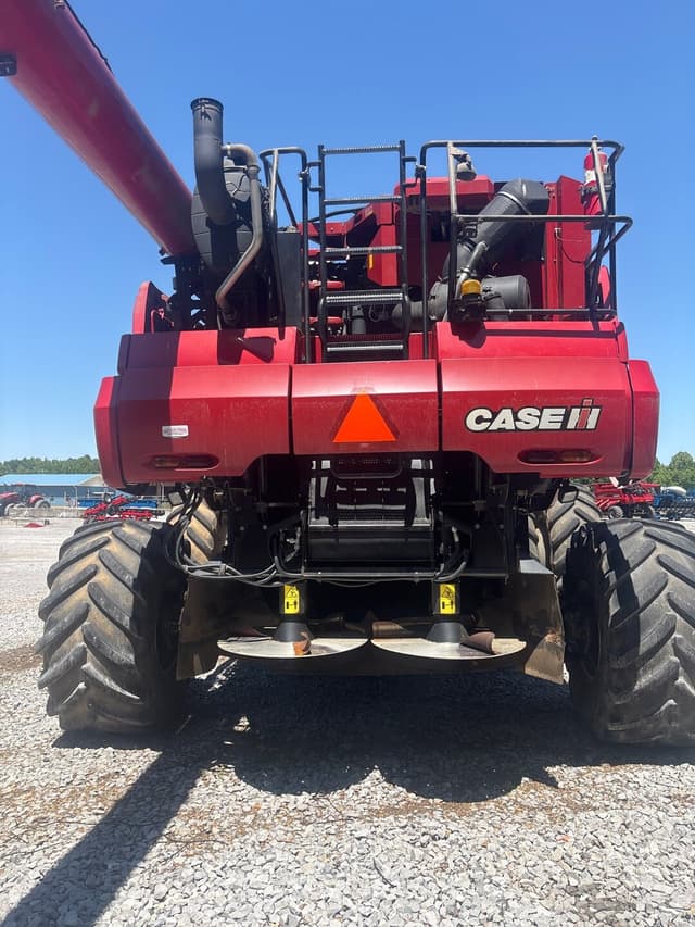 Image of Case IH 8240 equipment image 3