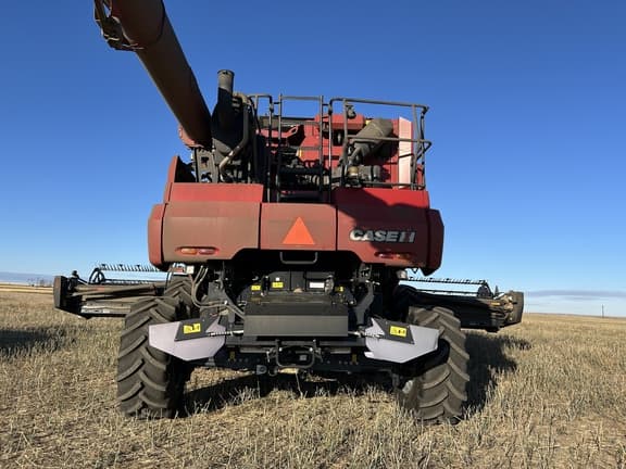 Image of Case IH 8240 equipment image 2