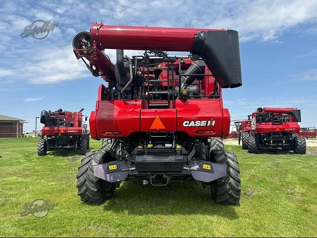 Image of Case IH 8240 equipment image 3