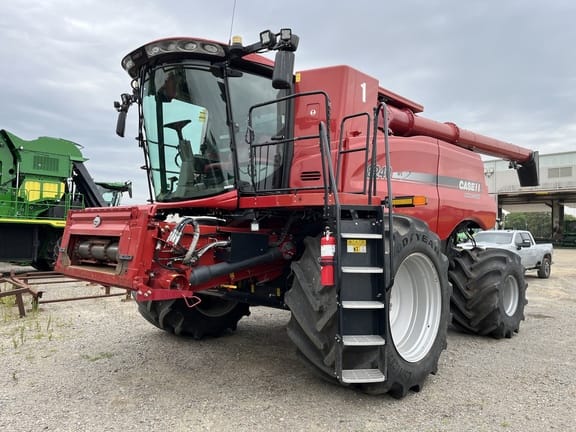 Main image Case IH 8240