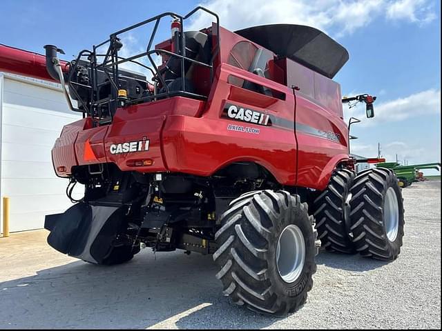 Image of Case IH 8240 equipment image 4