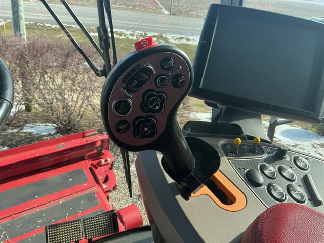 Image of Case IH 8240 equipment image 2