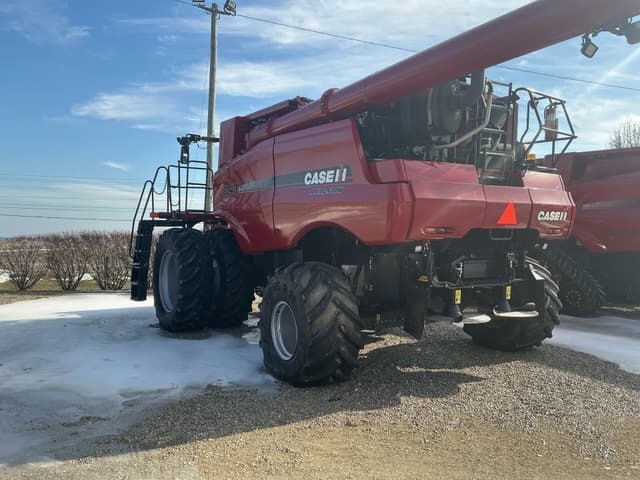Image of Case IH 8240 equipment image 4