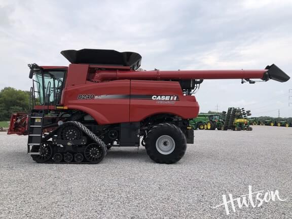 Image of Case IH 8240 equipment image 3