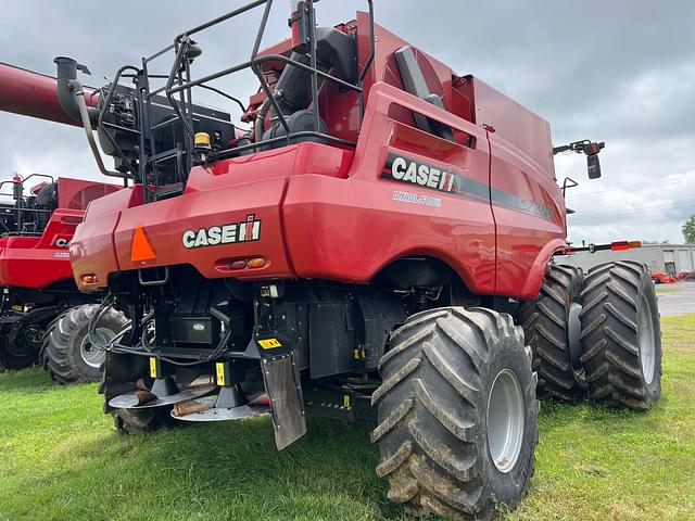 Image of Case IH 8240 equipment image 1