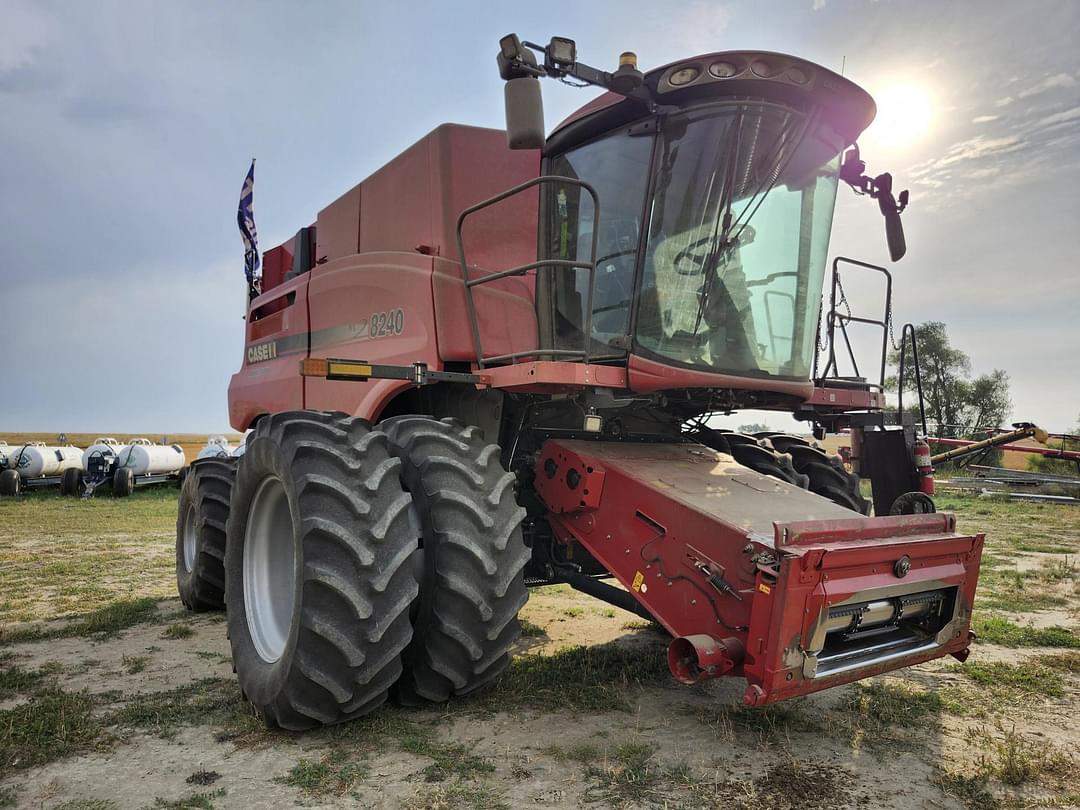 Image of Case IH 8240 Primary image