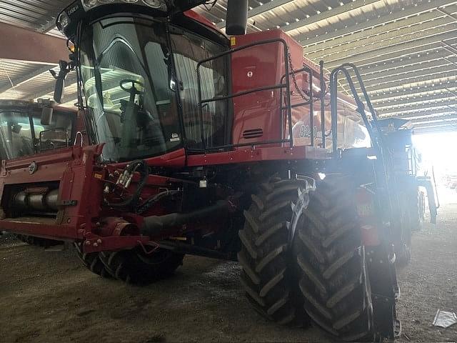 Image of Case IH 8240 equipment image 1