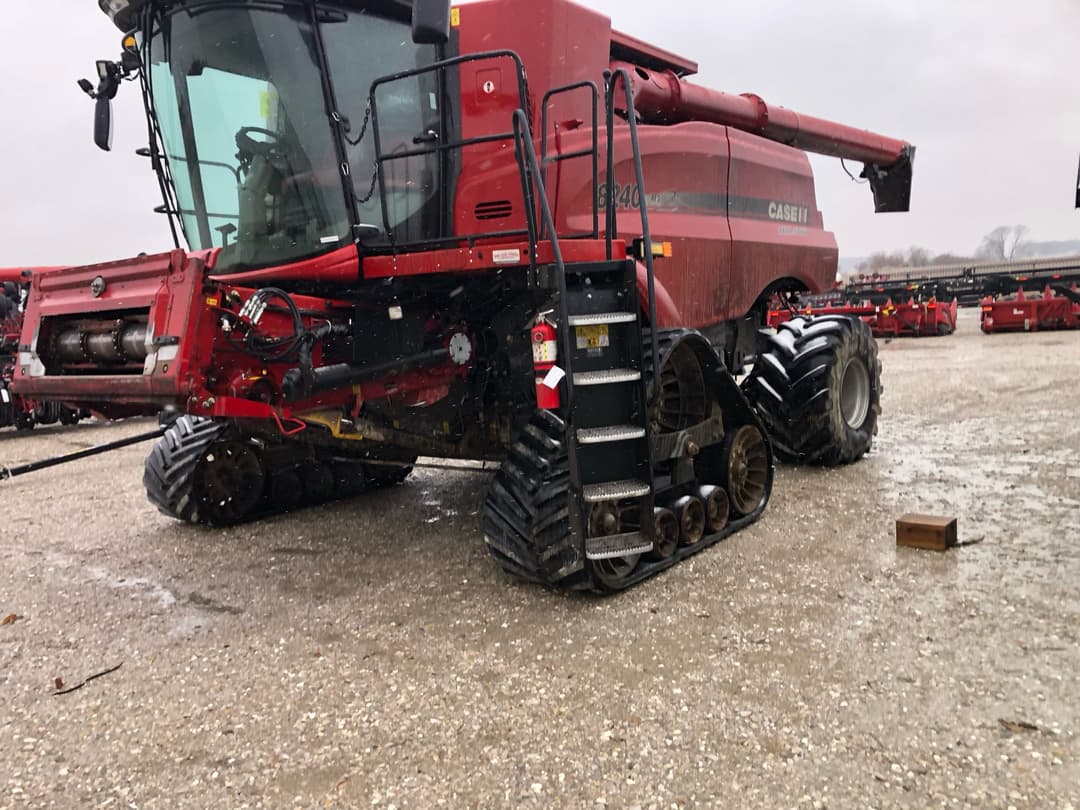 Image of Case IH 8240 Primary image