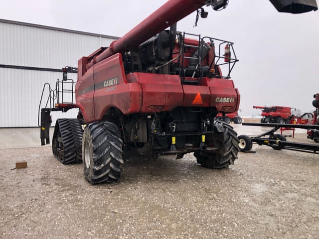 Image of Case IH 8240 equipment image 4
