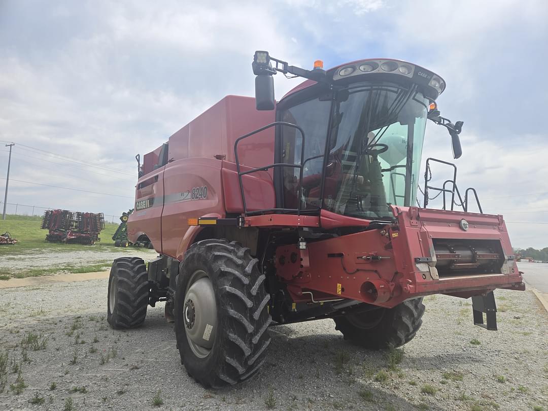 Image of Case IH 8240 Primary image