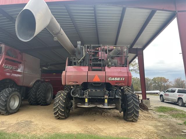 Image of Case IH 8240 equipment image 3