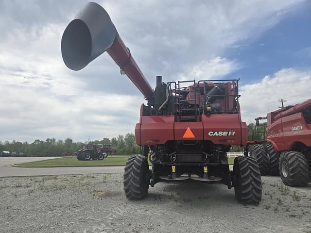 Image of Case IH 8240 equipment image 3