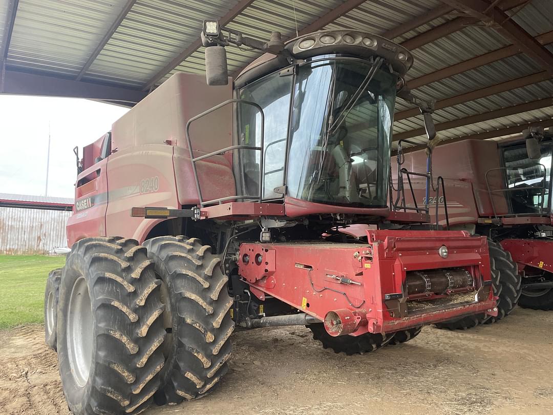 Image of Case IH 8240 Primary image