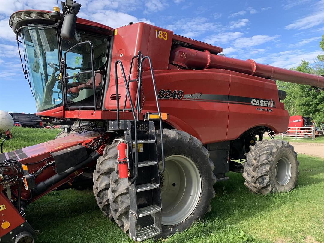 Image of Case IH 8240 Primary image