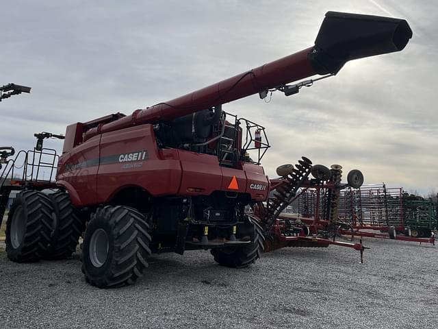 Image of Case IH 8240 equipment image 3