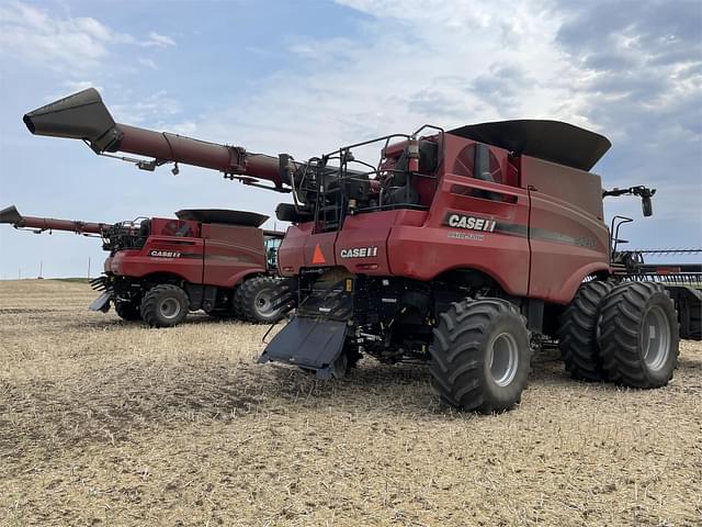 Image of Case IH 8240 equipment image 4