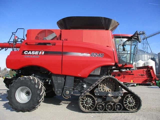 Image of Case IH 8240 equipment image 3