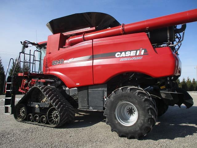 Image of Case IH 8240 equipment image 4