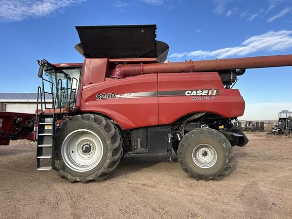 Image of Case IH 8240 Primary image