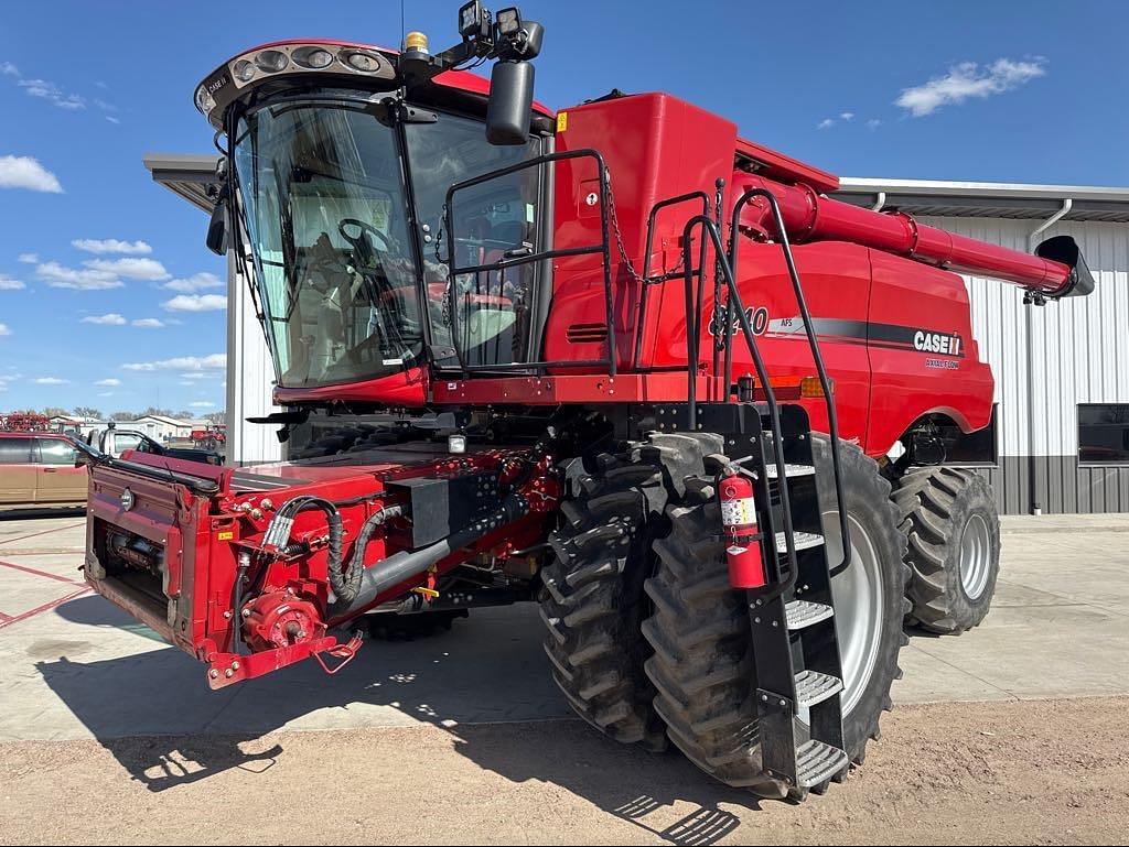 Image of Case IH 8240 Primary image
