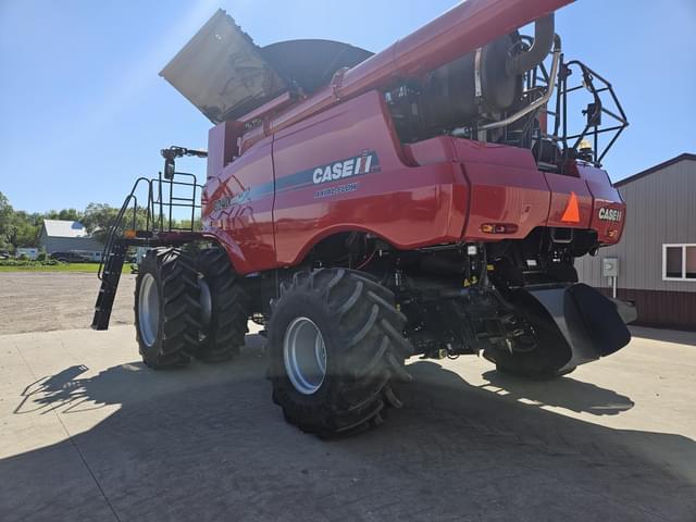 Image of Case IH 8240 equipment image 4