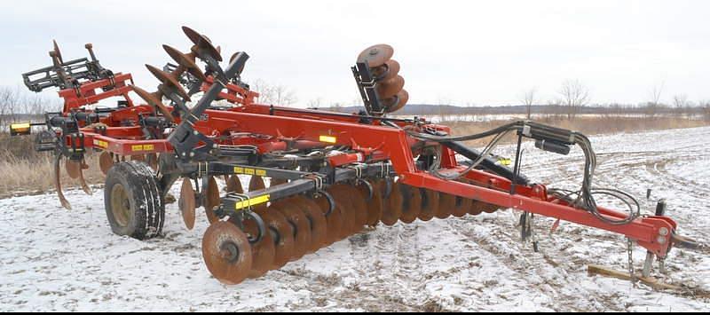 Image of Case IH Ecolo-Tiger 875 Primary image